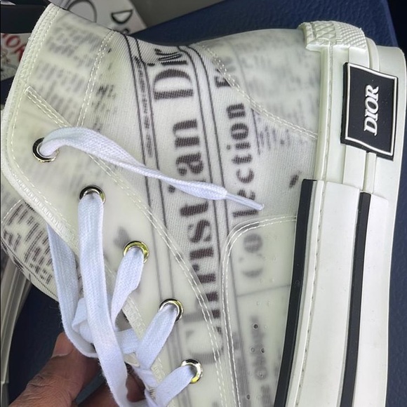 Christian Dior size 8 with its box and everything - Picture 2 of 6